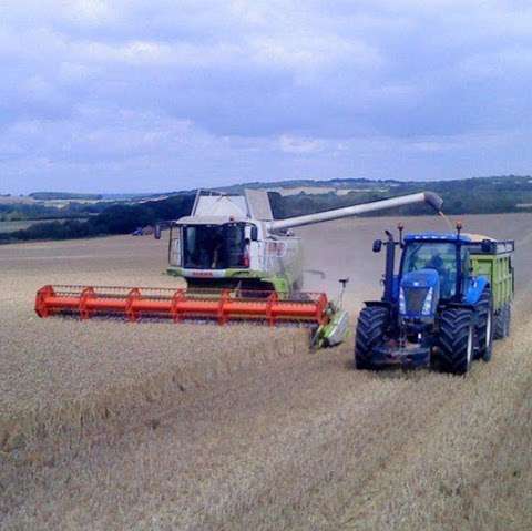 Bun Symes Contracting Ltd - Agricultural Farm Contractors Isle of Wight photo